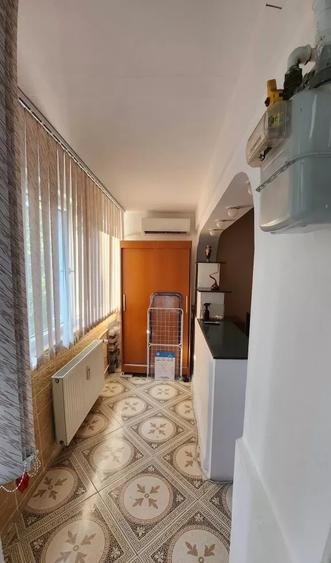 Apartament cu 3 camere decomandat, mobilat în Dristor
