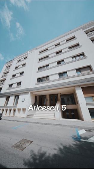 Apartament cu 2 camere semidecomandat, mobilat în P-ța Dorobanți