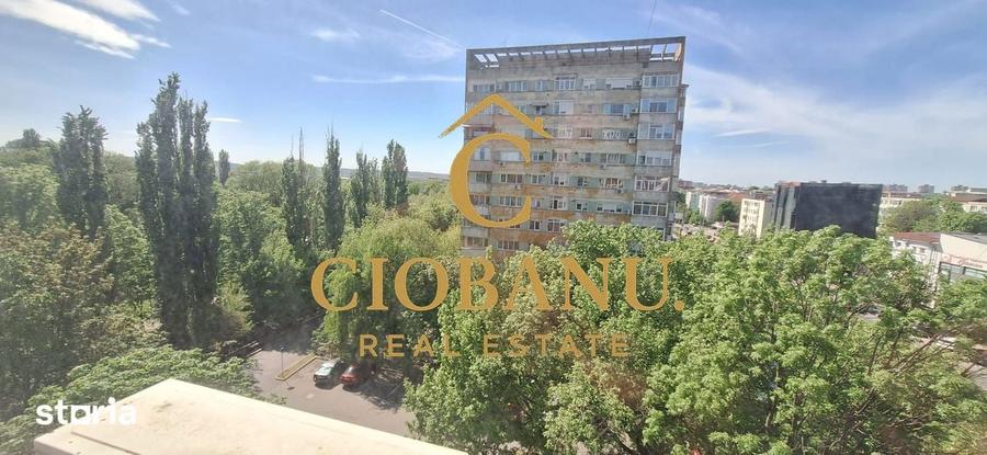 Apartament cu 3 camere semidecomandat în George Enescu