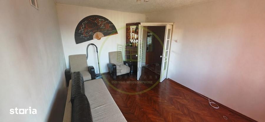 Apartament cu 2 camere decomandat în Craiovița Nouă