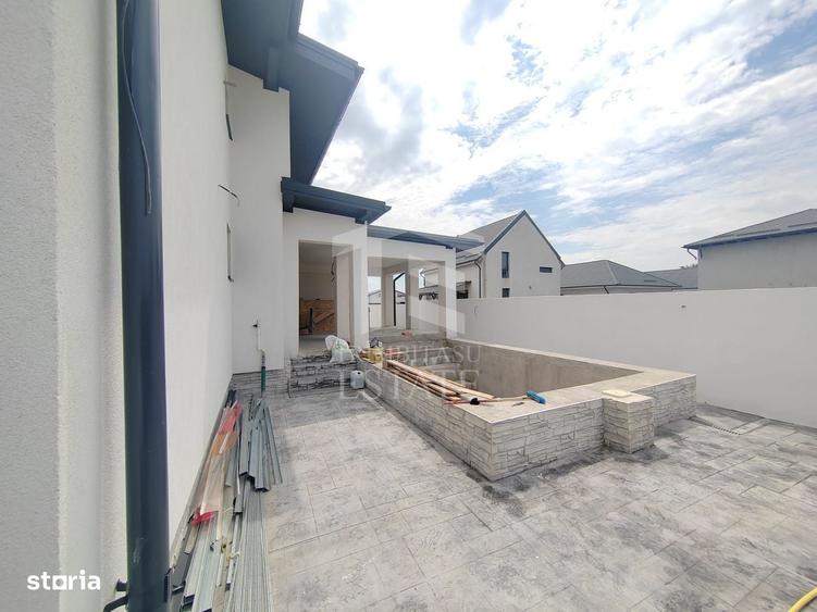 Casă cu 4 camere în Central