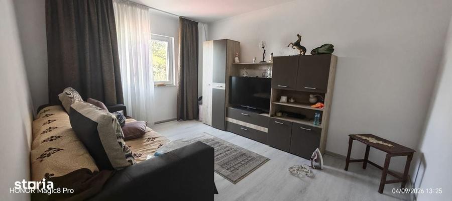 Casă cu 4 camere în Vulturi