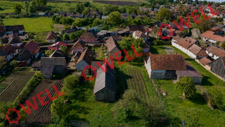 Casă cu 2 camere cu Teren 2000 Mp în Aita Mare