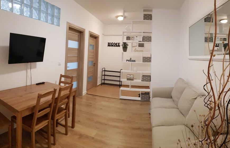 Apartament cu 2 camere decomandat în Popoveni