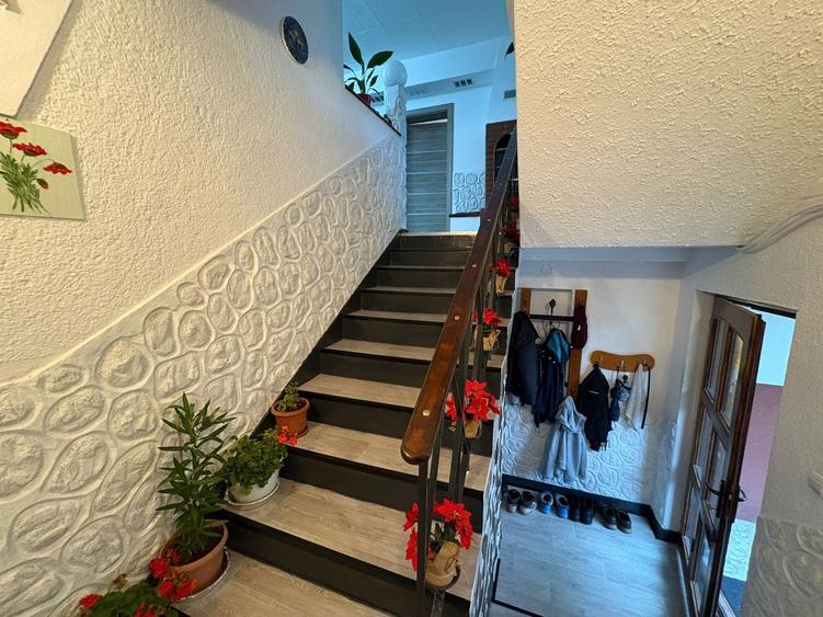Casă individuală cu 4 camere cu Canalizare în Lazaret