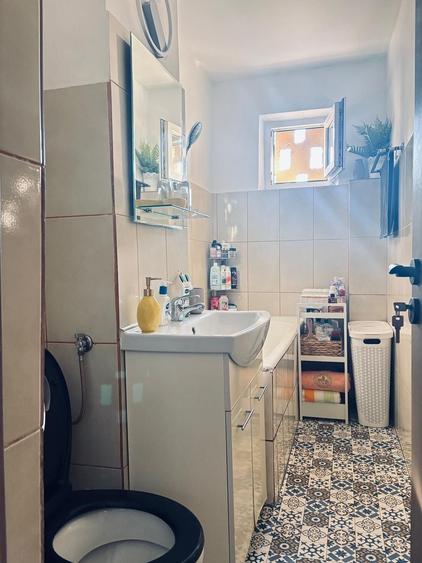 Apartament cu 2 camere semidecomandat în Dacia