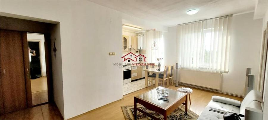 Apartament cu 2 camere decomandat în Ștrand