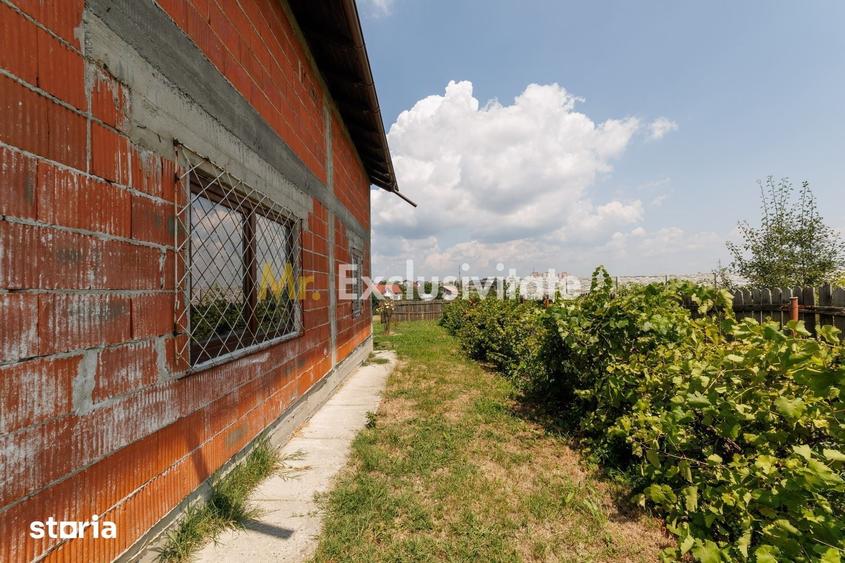 Casă cu 4 camere cu Teren 705 Mp în Central
