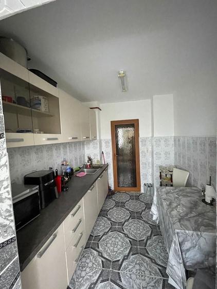 Apartament cu 2 camere decomandat în Micro 20