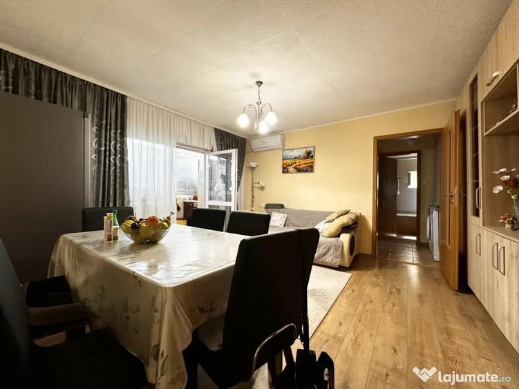 Apartament cu 3 camere semidecomandat în Dâmbovița