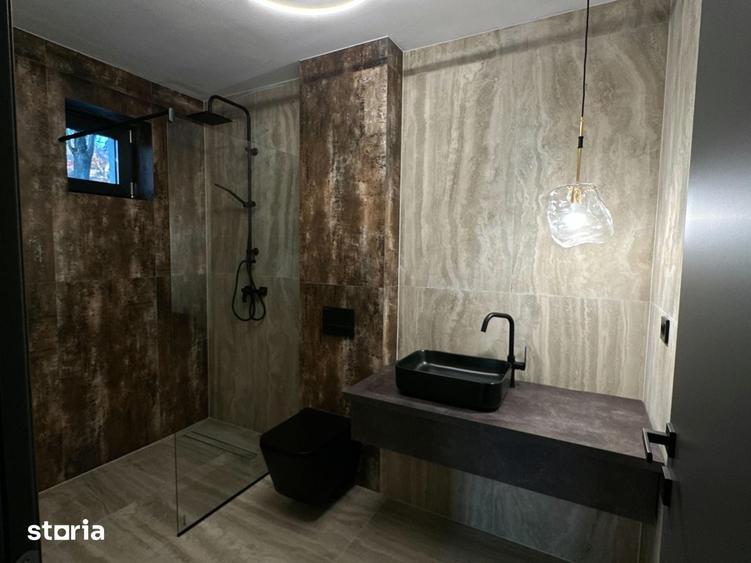 Casă cu 4 camere cu Teren 400 Mp în Vlădești