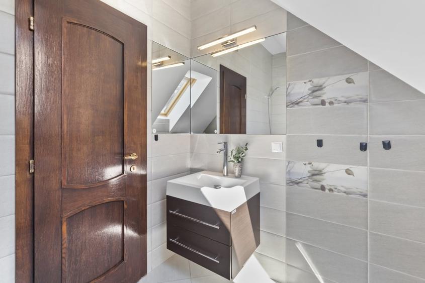 Casa cocheta intr-un cartier cu farmec istoric,  constructie 2015 - 19