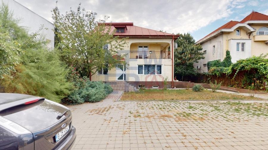 De vanzare Vila cu  5 camere si teren liber aproximativ 700 mp zona Pipera - 1