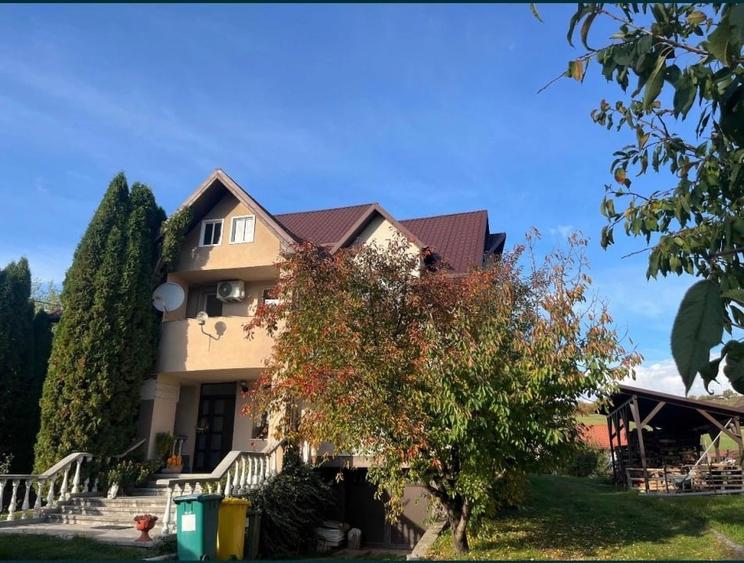 Casă spațioasă + teren intravilan-Sigmir-275 mp utili-teren 3300mp - 1