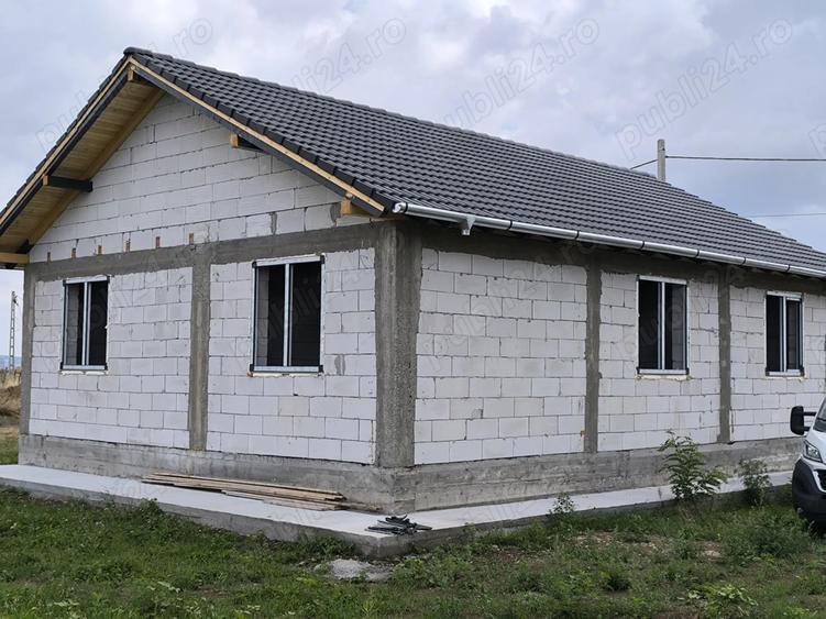 Vand casa noua in Nojorid (la ro?u) - 2