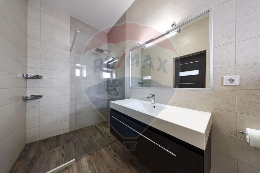 Apartament cu 3 camere, bloc exclusivist,  zona centrala, Brasov! - 13