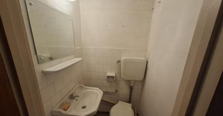 Apartament 4 camere de vanzare Ploie?ti, Bld. Republicii - 3
