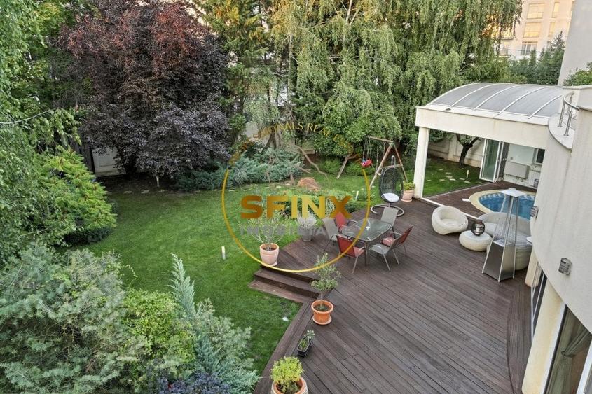 Vila cu teren de 1000mp, gradina matura, piscina, garaj, aproape de Jolie Ville - 35
