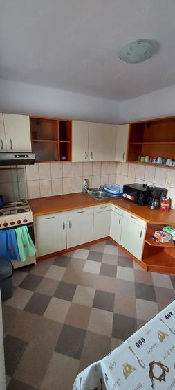 Inchiriez apartament 3 camere, Complex Studen?esc, 430 euro - 10