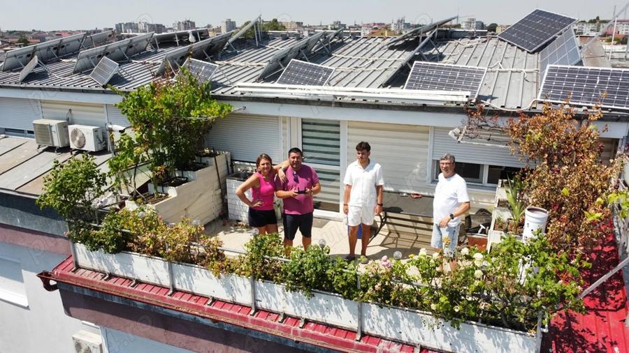 Apartament etaj 4 plus mansarda, scara interioara. Lapusneanu, zona Dacia. - 6