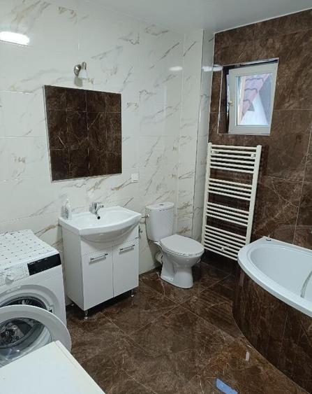 Apartament 4 camere etaj 1 , C.Moldovei - 1