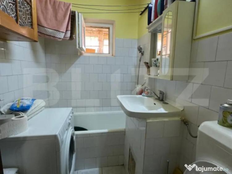 Apartament de vanzare 2 camere decomandat, zona Centrala Sac - 3