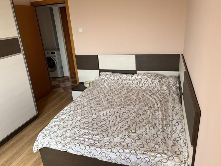 3 camere decomandat, centrala proprie, parcare inclusă, AC în fiecare cameră - 3