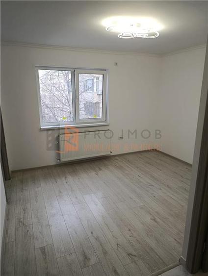 Apartament 2 camere cf 2 decomandat zona Crang - 4