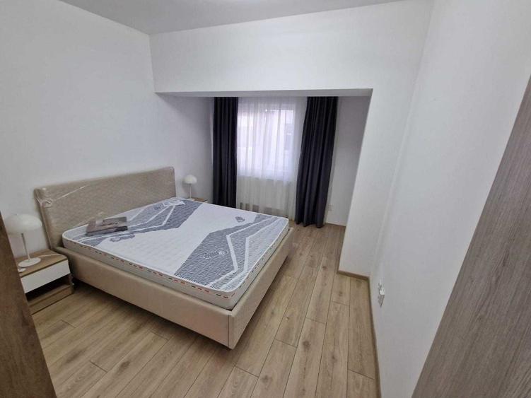 Casă cu 4 camere cu Teren 160 Mp în Central