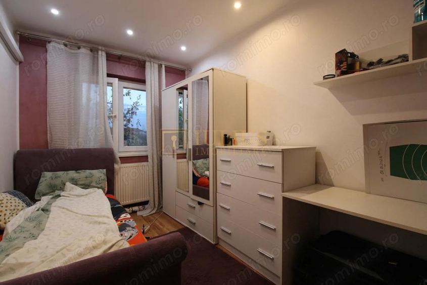 Zona Lipovei, 3 camere, centrala proprie. - 13