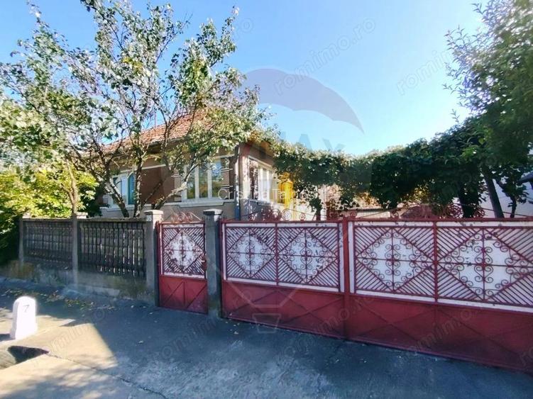 Exclusivitate! Casa cu anexe si teren generos, langa Jibou-Comision 0%