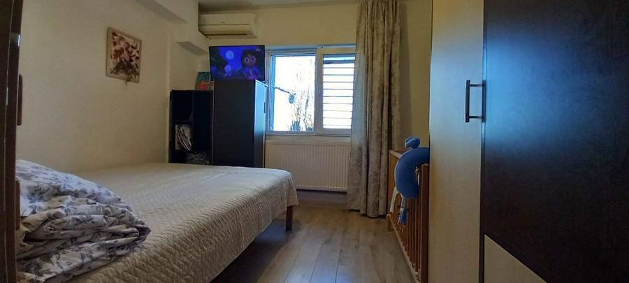 Vand garsoniera in zona Chibrit sector 1 - 2