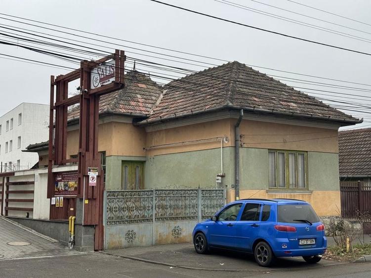 Casa de vanzare - 2 camere - 1