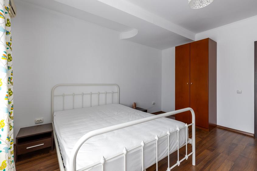 Video / Duplex 5 camere in vila, curte, 2008, Mamaia Nord, vezi video - 20