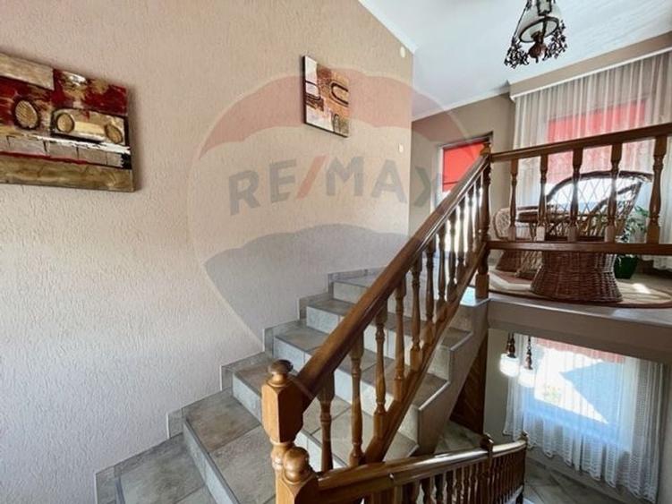 Casă  str. Progresului , Sebes, destinatie : uni/multifamiliala - 9