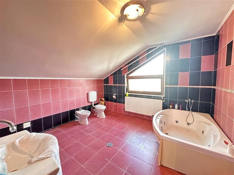 Vanzare vila P+1+M | Fundeni - Dobroesti | teren 492 mp | constructie 2008 | - 25