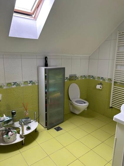 Casă cu 4 camere decomandat în Cantemir