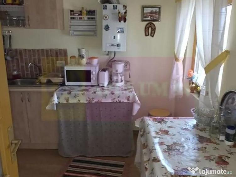 Casa de vanzare cu 3 camere in Poiana Campina - 12