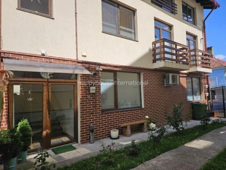 Apartament 3 camere in vila noua, zona Brasovul Vechi, Str De Mijloc Apartament 3 camere in vila noua, zona Brasovul Vechi, Str De Mijloc