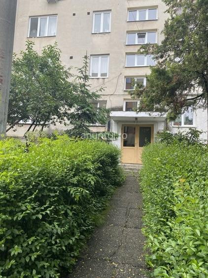 Pitesti, Exercitiu, langa liceul Ion Barbu