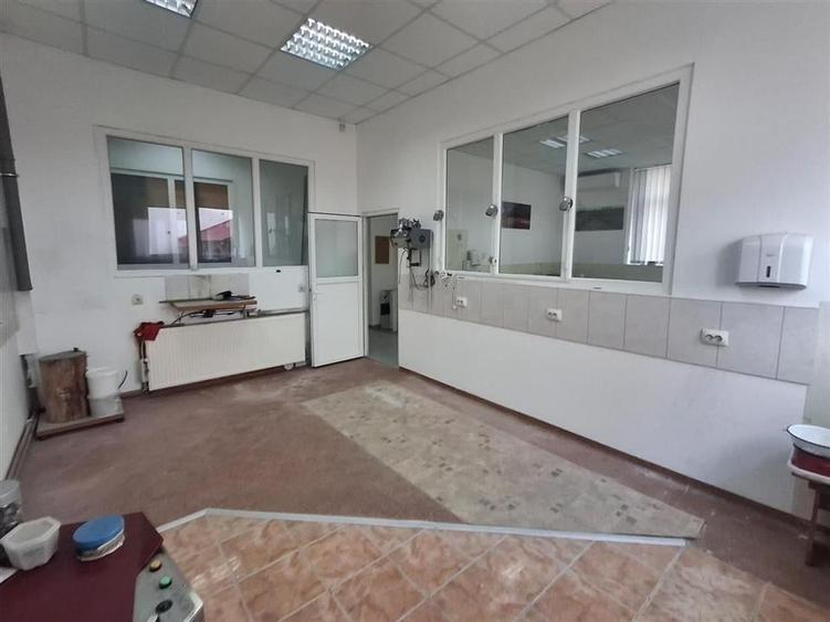 Spatiu comercial 110mp parcare zona Piata Cibin - 7