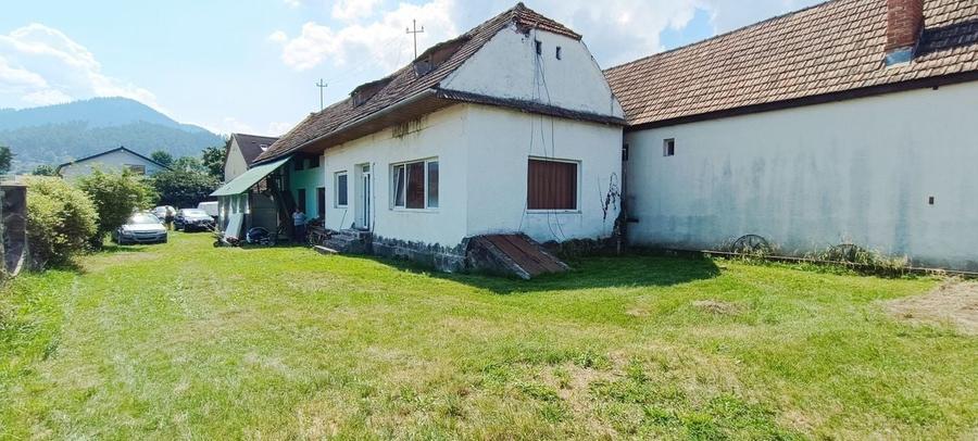 Casa si teren de 916mp in Sacele,cu front la B-dul Brasovului - 1