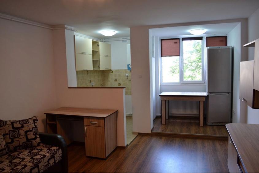 Inchiriez garsoniera strada Brasovului - 6