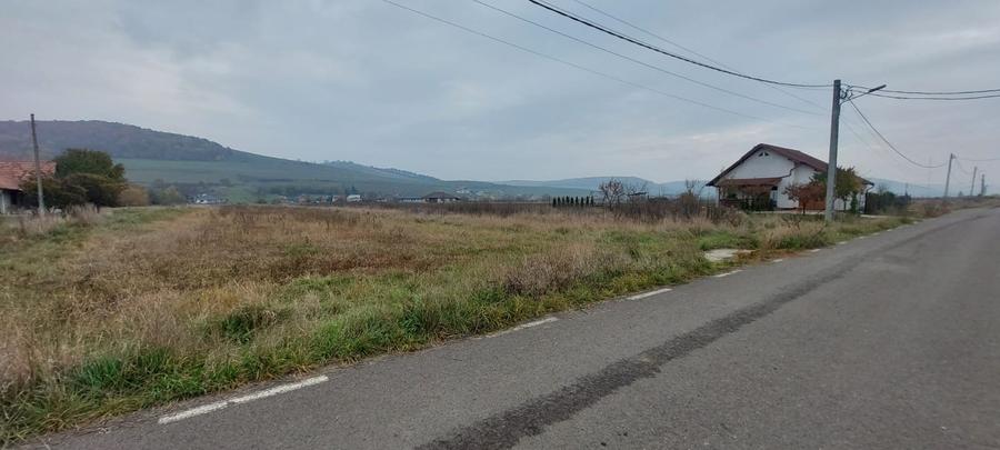 Imobilstar vinde teren pentru case in Ernei - 1