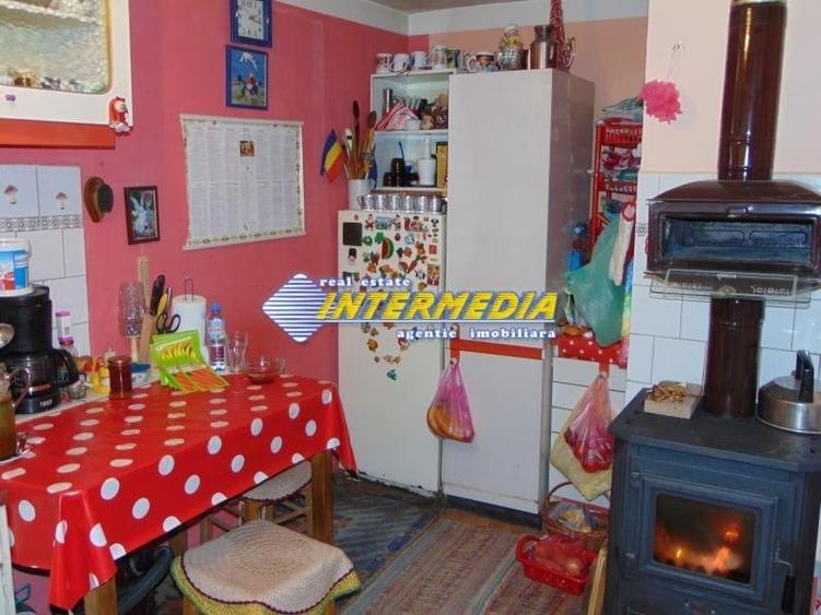 CASA 6 CAMERE I DE VANZARE I CENTRU I PRETABILA CABINETE, GRADINITA , BIROURI I - 2