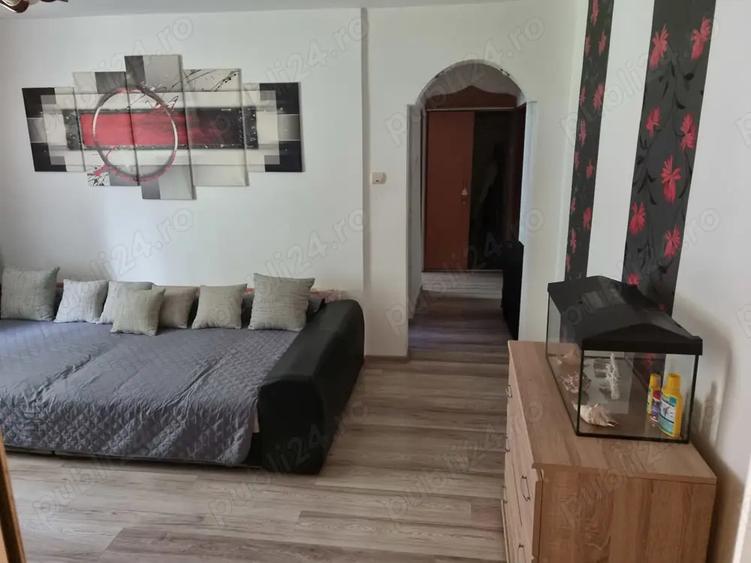 Apartament 3 camere semidecomandat 75000 euro - 5