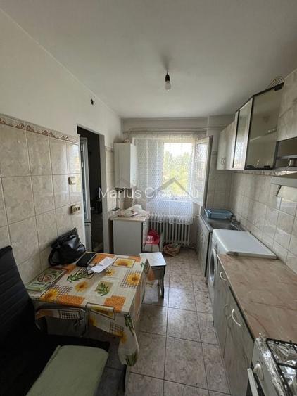 3 Camere decomandat Zona Cantemir- Podu de piatra