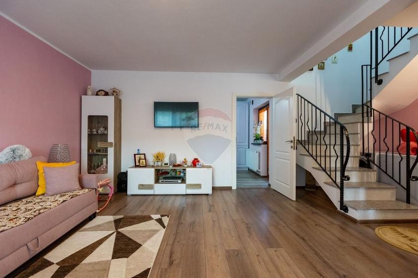 Casa / Vila cu 4 camere de vanzare, Calea Moldovei-Casa Visurilor - 4