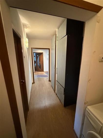 APARTAMENT 3 CAMERE, ETAJ 2, 1 DECEMBRIE - 7