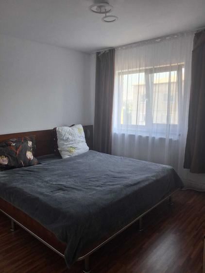 Inchiriez apartament 2 camere - 3